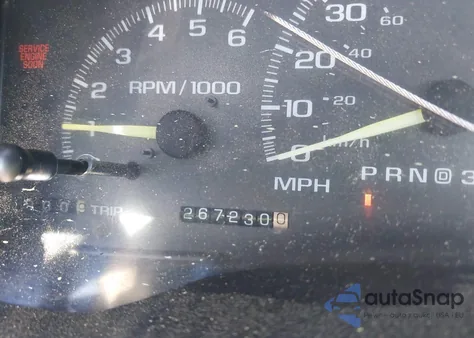 1998 Chevrolet C1500 Fleetside из США, поврежденный, VIN 1GCEC14RXWZ136121